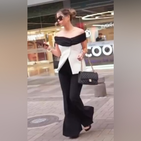 NWT ZARA 2025 collection BUSTIER TOP Off-Shoulder Top size S
🚨FIRM PRICE - Picture 4 of 14